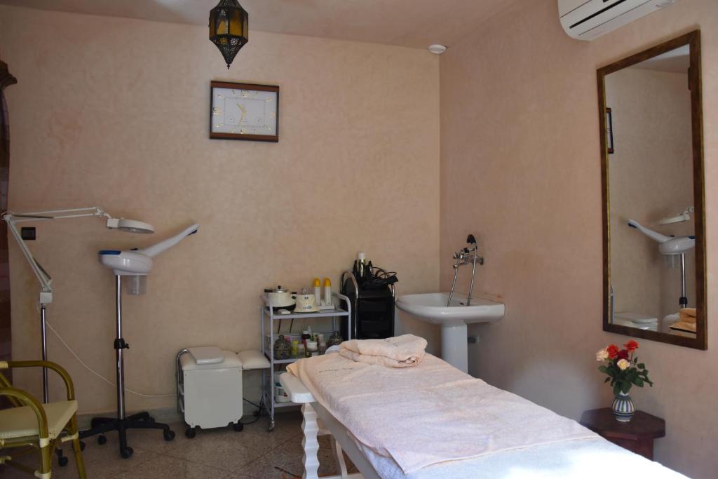 Gallery image 10