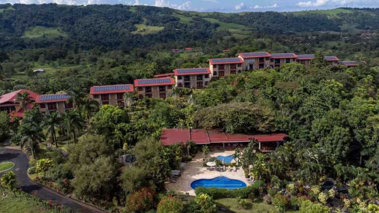 Hotel Arenal Kioro Suites & Spa