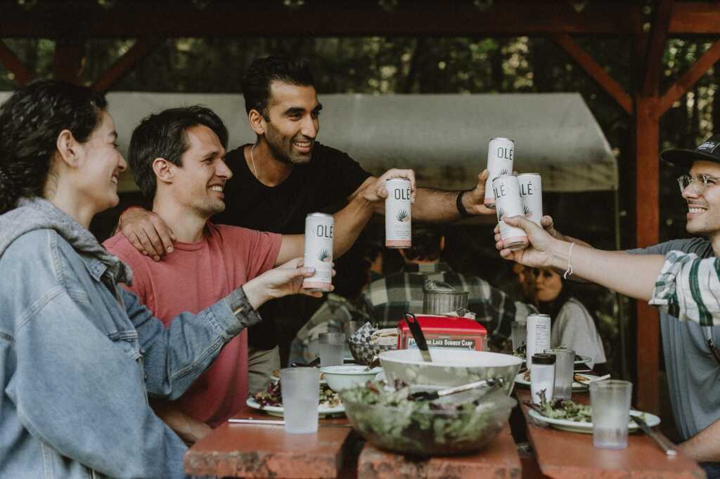 Company Weekend Retreats: When a Weekend Offsite Is the Right Strategic Choice