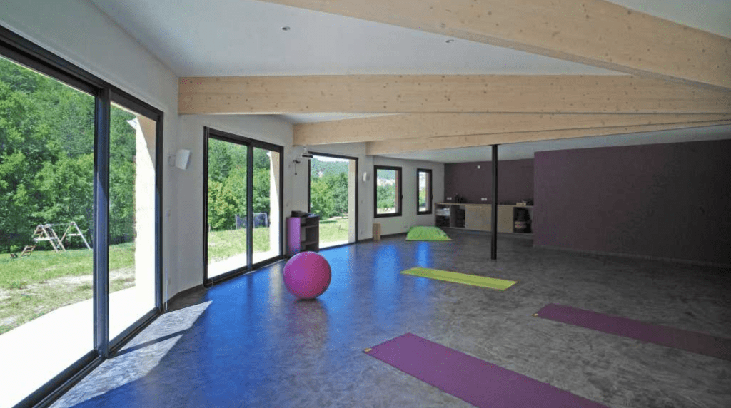 Yoga-retreat-at-Divinessence-france